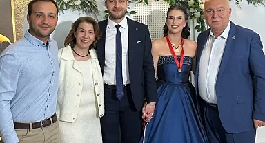 Fahri Özkan, Buse ve Bartu'nun Nişan Törenine Katıldı