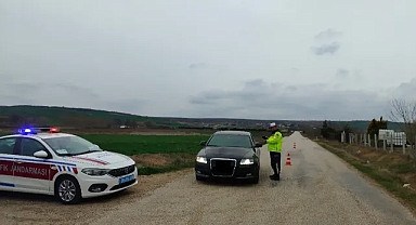 Kırklareli Jandarması Bir Haftada 21.720 Aracı Kontrol Etti