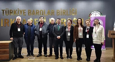 Kırklareli Kent Konseyi'nden Avukatlara Anlamlı Kutlama