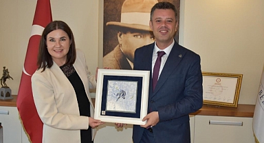 Litvanyalı Konuklardan Başkan Sarıkurt`a Ziyaret