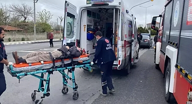 Tekirdağ'da hafif ticari araç ile otomobil çarpıştı; 2 yaralı
