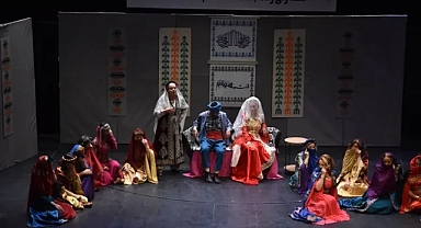 Tiyatro Tutkunları Buluştu: 