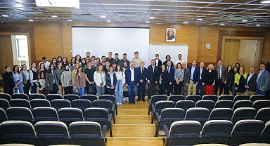 Trakya Üniversitesi'nde Batı Trakya Göçü Masaya Yatırıldı