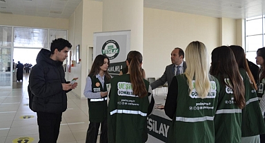 ÜNİVERSİTEMİZDE YEŞİLAY BİLGİLENDİRME STANDI AÇILDI
