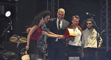 31. Karagöz Kültür & Sanat Festivali'nde Hesperid The Band Rüzgarı Esti 