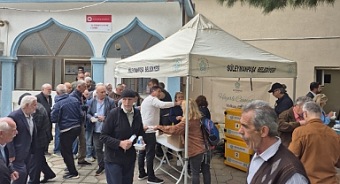 Altınova Yeni Cami Cemaatine Cuma Namazı Sonrası Pilav İkramı Yapıldı