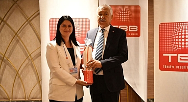 Balkanlı’dan Başkan Filiz Gencan Akın’a TBB Encümen Üyeliği Kutlaması