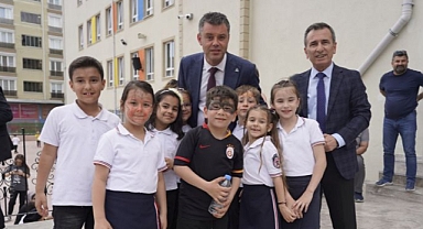 Başkan Sarıkurt, Unilever-İş İlkokulu Bahar Kermesine Katıldı