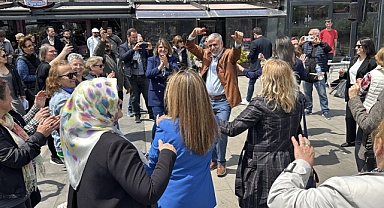 İhalenin iptalini göbek atarak kutladılar