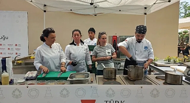 Karagöz Festivali'nde Sanatla Lezzet El Ele