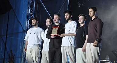 Kırklareli'de Gençlik Haftası'na Ritim Katıldı: Afazi Konseri Coşkuyla Geçti 