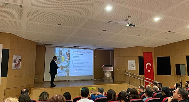 Kırklareli Eğitim ve Araştırma Hastanesi’nde Yapay Zekâ Odaklı Akademik Seminer 