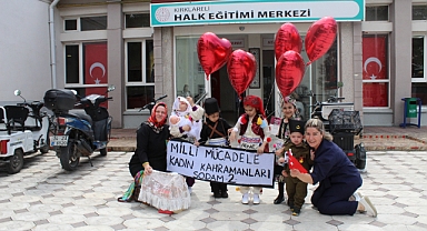 Kırklareli Halk Eğitim Merkezi'nde Kadınlara Özel Defile: El Emeği Göz Nuru Sergilendi 