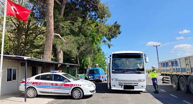 Kırklareli İl Jandarma Komutanlığı, Trafik Güvenliği İçin 7 Gün 24 Saat Sahada!