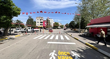 Pehlivanköy'de Yaya Geçitleri Yenileniyor, Güvenli Adımlar İçin Harekete Geçildi!