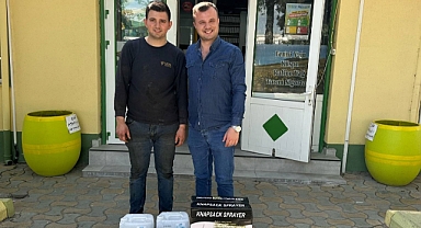 Pınarhisar'da Çiftçilere Destek Sürüyor, Yaprak Gübresini Kooperatiften Aldı