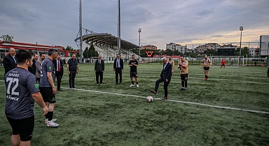 Vali Turan, 2025 Kurumlar Ligi Futbol Turnuvası’nın İlk Santrasını Yaptı