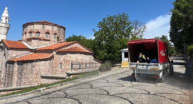 Vize Belediyesi'nde Yabani Otlarla Mücadele Başladı