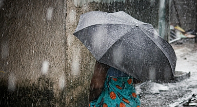 20 Haziran'da Trakya'da Gök Gürültülü Sağanak Alarmı: Sıcaklıklar Yüksek, Yağışlar Etkili Olacak