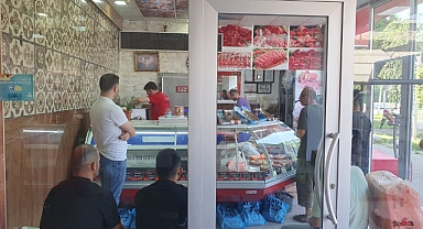 Kasaplarda Yoğunluk: Sizin Kasap'tan Hijyenik ve Hızlı Hizmet