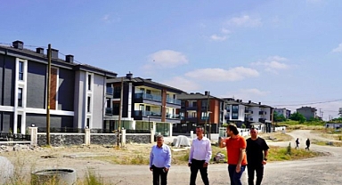 Başkan Sarıkurt, Rumeli Mahallesi`ndeki Çalışmaları İnceledi