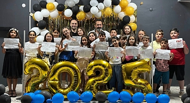 İğneada Belediye Başkanı Altuğ Erdem Karne Sevincine Ortak Oldu