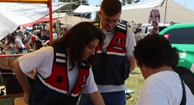 Jandarma, Festival Alanında Halkla Buluştu