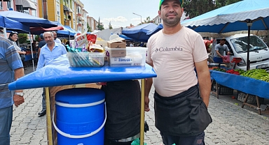 Kırklareli Halk Pazarının Neşesi: Caner Karga Gönülleri Isıtıyor