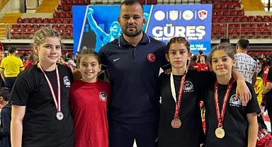 Kırklareli'nin Güreşçi Kızları Türkiye Şampiyonasında Parladı