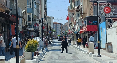 Kırklareli Trafiğinde Alarm Zilleri Çalıyor: Halk Sakinlik, Esnaf Kazanç Arıyor