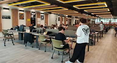 Kırklareli Üniversitesi Öğrencileri Bütünleme Maratonunda: Kütüphaneler Dolup Taşıyor!