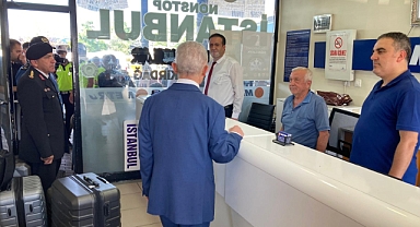 Kırklareli Valisi Uğur Turan, Otogar Esnafıyla Bayramlaştı