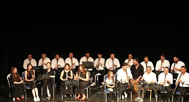 Klarnet ve Keman Kursiyerlerinden İlk Konser