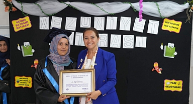 Okuma yazma öğrenen 24 kadın kep attı