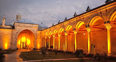 SAĞLIK MÜZEMİZ YAZ BOYUNCA GECELERİ DE ZİYARETE AÇIK OLACAK