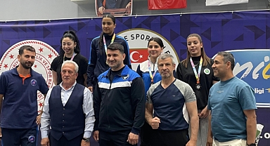 TEKİRDAĞ NKÜ SPORCULARI BOKS ŞAMPİYONASINDA MADALYA KAZANDI 
