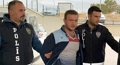 Anne ve babasını öldürüp, 3 akrabasını yaralayan sanık: Altınları sattığım için tartıştık