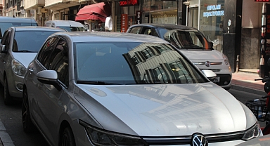 Aşırı Sıcaklar Artıyor: Araçlar Güneş Altında Tehlike Saçıyor