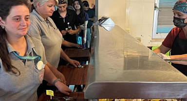 Babaeski Devlet Hastanesi'nde Gönüllü Destekle Moral Yemeği