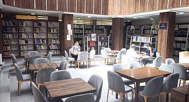 BAKIM VE ONARIM ÇALIŞMALARI TAMAMLANAN MİLLET KIRAATHANESİ AYNI AMAÇLA VE MİMARLIK FAKÜLTESİ EK BİNASI OLARAK YENİDEN HİZMETE GİRDİ