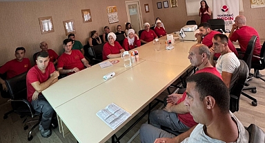 BÜYÜKŞEHİR'DEN, FABRİKA ÇALIŞANLARINA 'KADINA YÖNELİK ŞİDDET' EĞİTİMİ