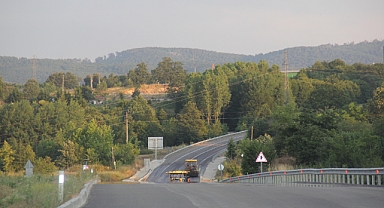 Demirköy Çevre Yolu Asfaltlama Çalışmaları Nedeniyle Trafiğe Kapatıldı
