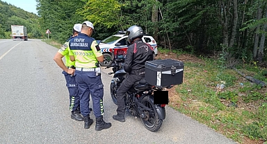 Jandarma Kırklareli'de 8 Bin 602 Araç ve Sürücü Denetledi