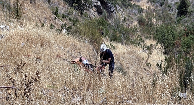 Kayıp olarak aranırken uçurumda yaralı bulundu