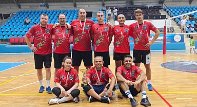 Keşan DOÇEK, Edirne Voleybol Turnuvası Şampiyonu Oldu