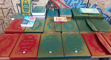 Kırklareli Merkezde Seyyar Satıcıda Kuran-ı Kerim ve İlmihal Satışı