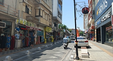 Kırklareli'nde Belirsiz Hava Sıcaklıkları Esnafı ve Halkı Zorluyor