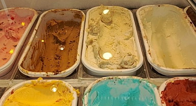 Kırklareli'nde Yaz Sıcaklarıyla Birlikte Dondurma Satışları Arttı