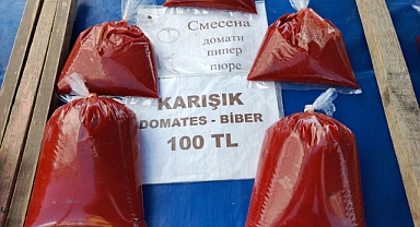 Kırklareli Pazarında El Emeği Domates ve Biber Salçası Satışı