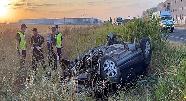Tekirdağ’da otomobil menfeze çarparak takla attı: 2 ölü
